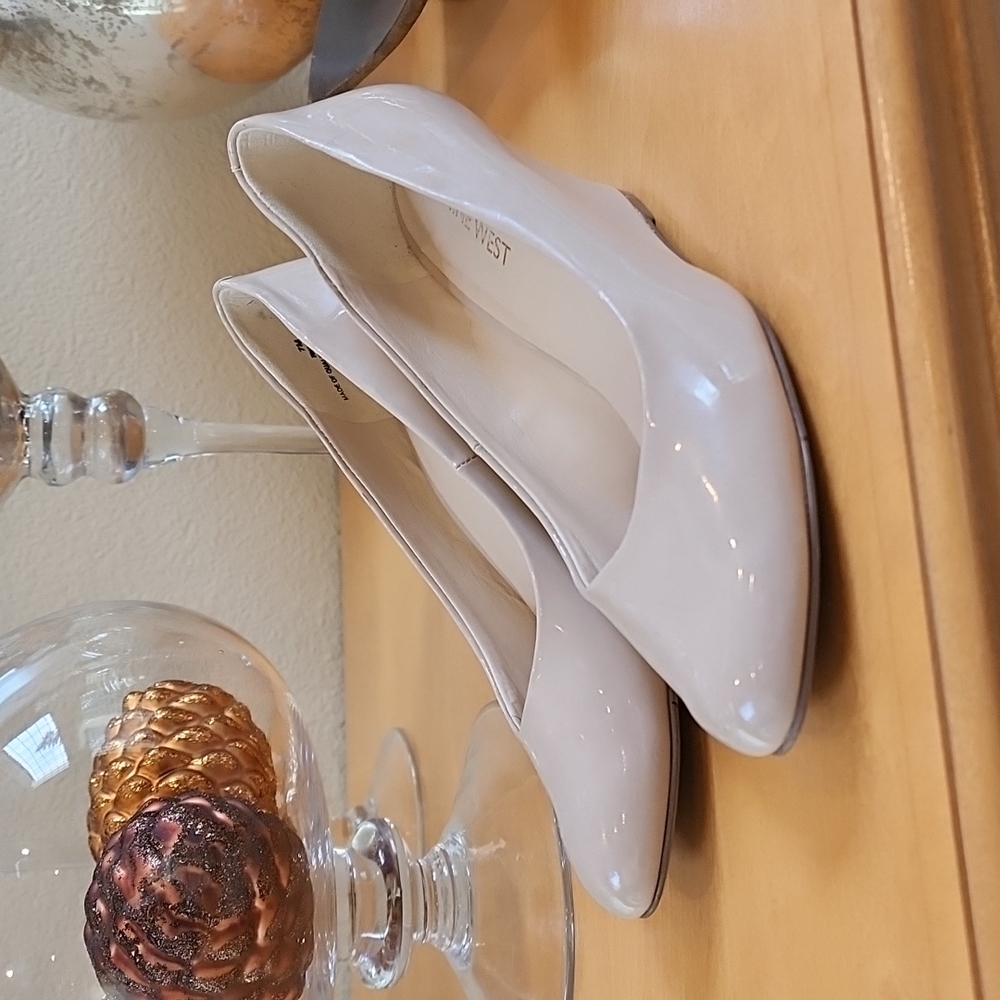 Like New! Nine West Mela Wedge Heels size 7m